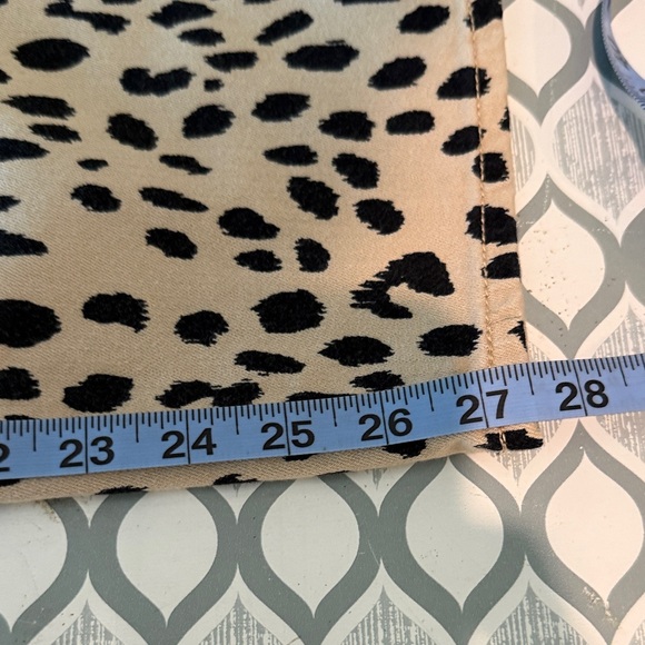 EUCChico's Tan and Black Animal Print So Sliimming jeans Chicos sz 3T (IS 16-18) - Picture 3 of 9
